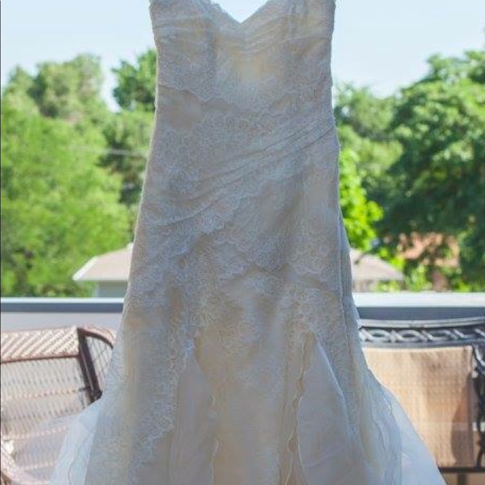 Wedding Dress, real silk and lace, size 2 - Picture 4 of 4